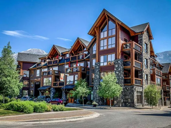 600 E Spring Creek Dr #310, Canmore, AB T1W 0C8