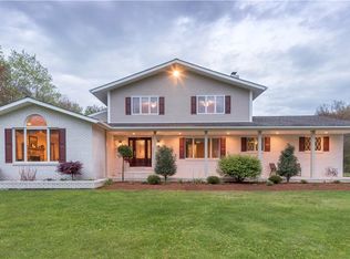 136 Burnt Hill Rd, Scituate, RI 02831