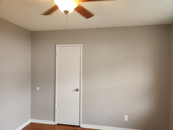 4th image of 3826 Saint Anns Ln #3828