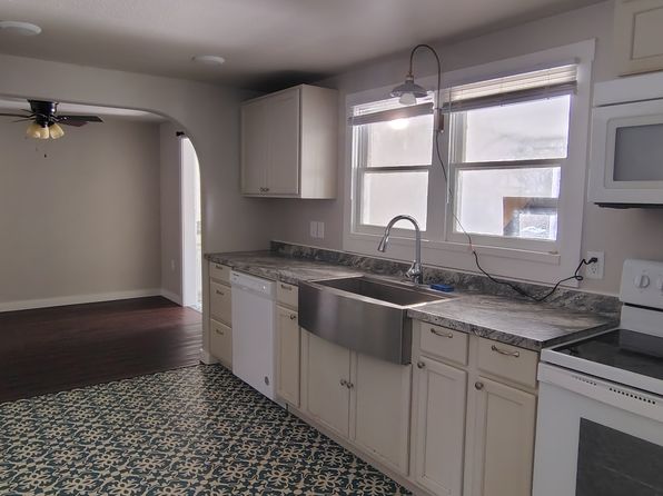 112 W Park St #2