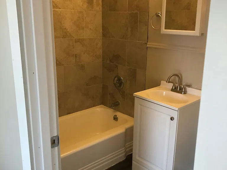 518 Baker St #2 — Photo 3