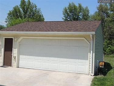 2nd image of 5200 Driftwood Dr