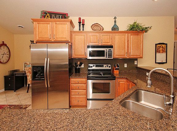 3rd image of 2820 55th Ave Unit 17
