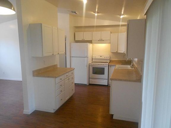 5th image of 1205 NW 14th Ave