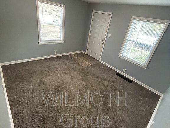 3rd image of 1308 Medford Ave