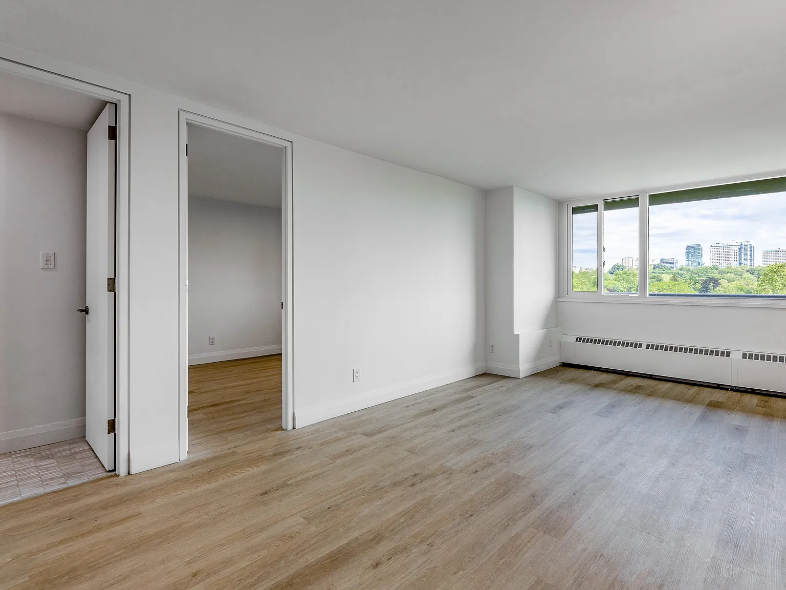 30 Hillsboro Avenue — Photo 4