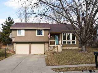 2904 Jack Pine St, Bellevue, NE 68123