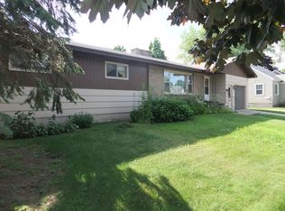 1523 10th St, Marinette, WI 54143