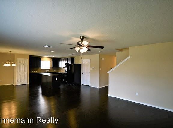 2nd image of 402 W Orion Dr