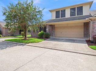 1526 Village Townhome Dr, Pasadena, TX 77504