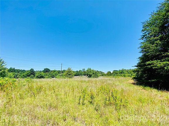 3rd image of 4070 Hickory Blvd