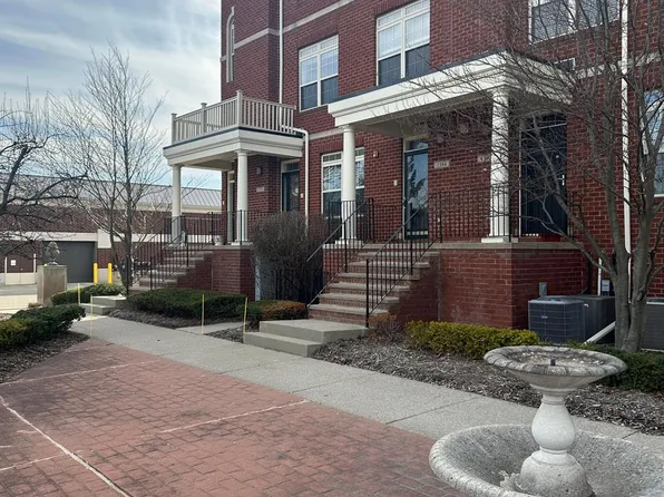 1384 Devon Ln, Troy, MI 48084