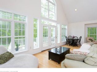27 Harry St, York, ME 03909