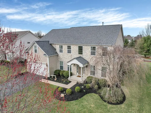 2221 Orangelake Dr, Lewis Center, OH 43035