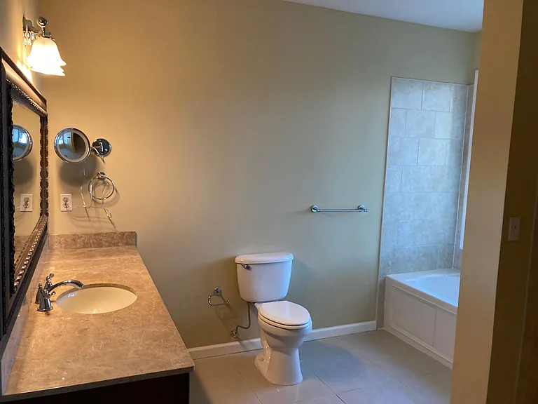 78 Lucy St SE — Photo 18