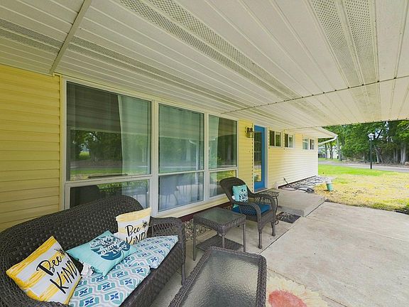 3rd image of 6521 Donna Dr