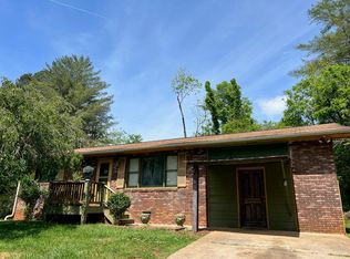 81 Rolling Hills Dr, Franklin, NC 28734