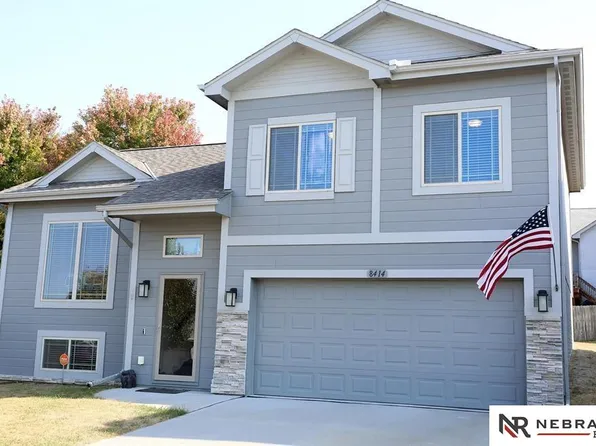 8414 Baker St, Omaha, NE 68122