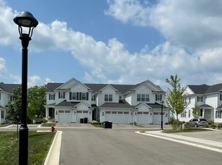 718 Derby Ln, Barrington, IL 60010