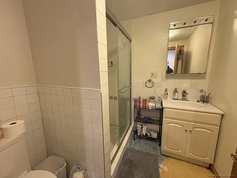 19 Ashford St #1 — Photo 5