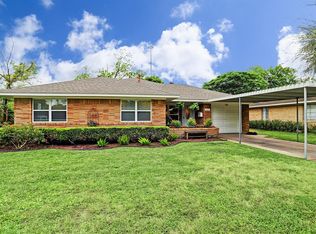 919 W 30th St, Houston, TX 77018