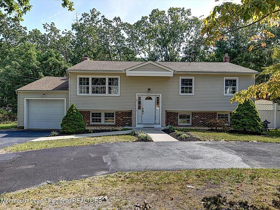 2nd image of 47 Mount Vernon Drive
