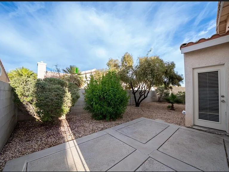 984 Country Skies Ave — Photo 24