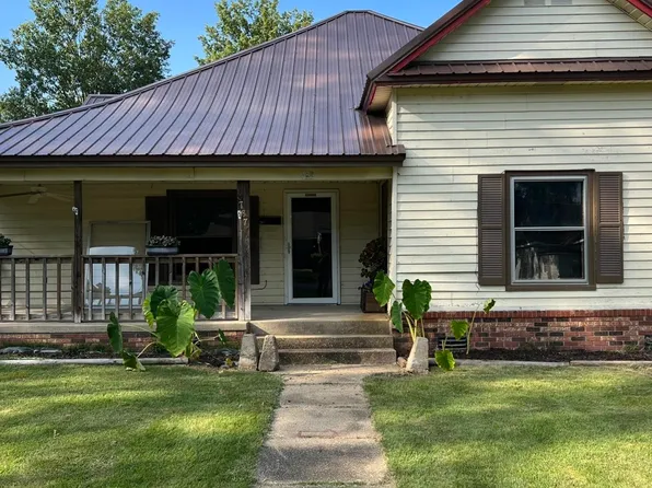 787 W Main St, Piggott, AR 72454