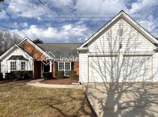 318 Crestworth Xing, Powder Springs, GA 30127