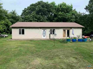 29705 Rattlesnake Hill Rd, Smithton, MO 65350