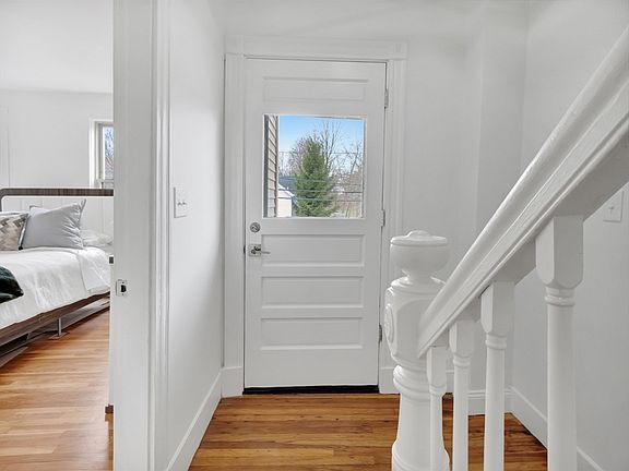 3rd image of 187 Colburn St #187