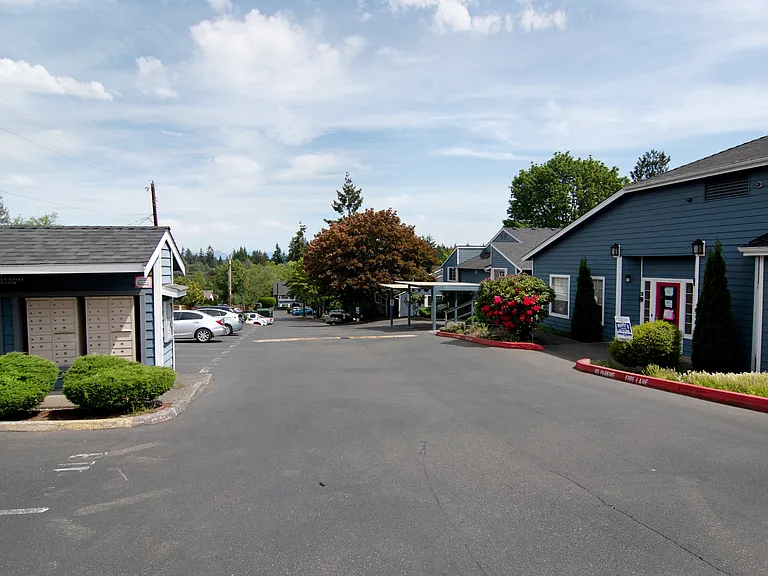 16817 Larch Way E #E105 — Photo 2