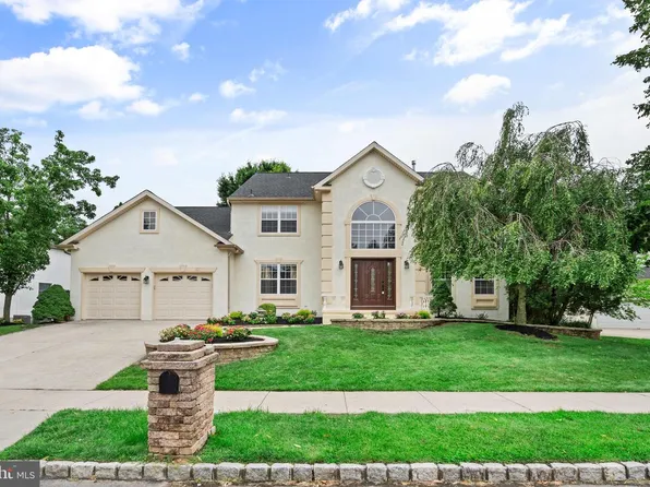 107 Renaissance Dr, Cherry Hill, NJ 08003