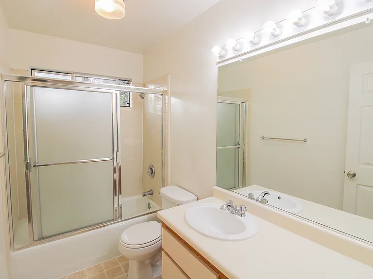 369 Sandercock St #1 — Photo 7