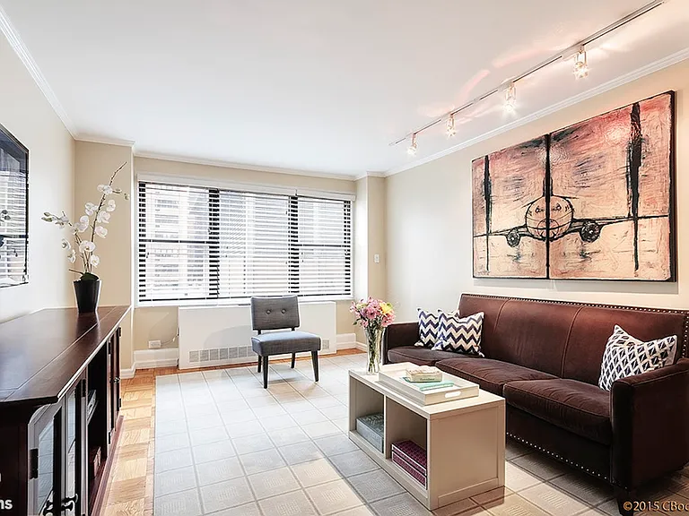 301 E 62nd St #3B — Photo 1