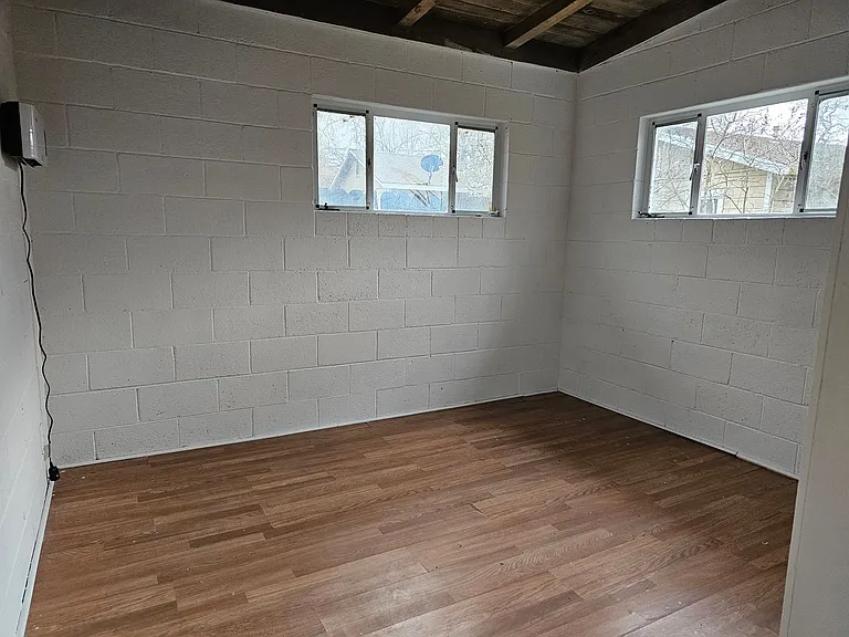 13955 Lakeshore Dr #9 — Photo 4