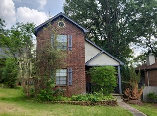 9 Forest Cir, Little Rock, AR 72211