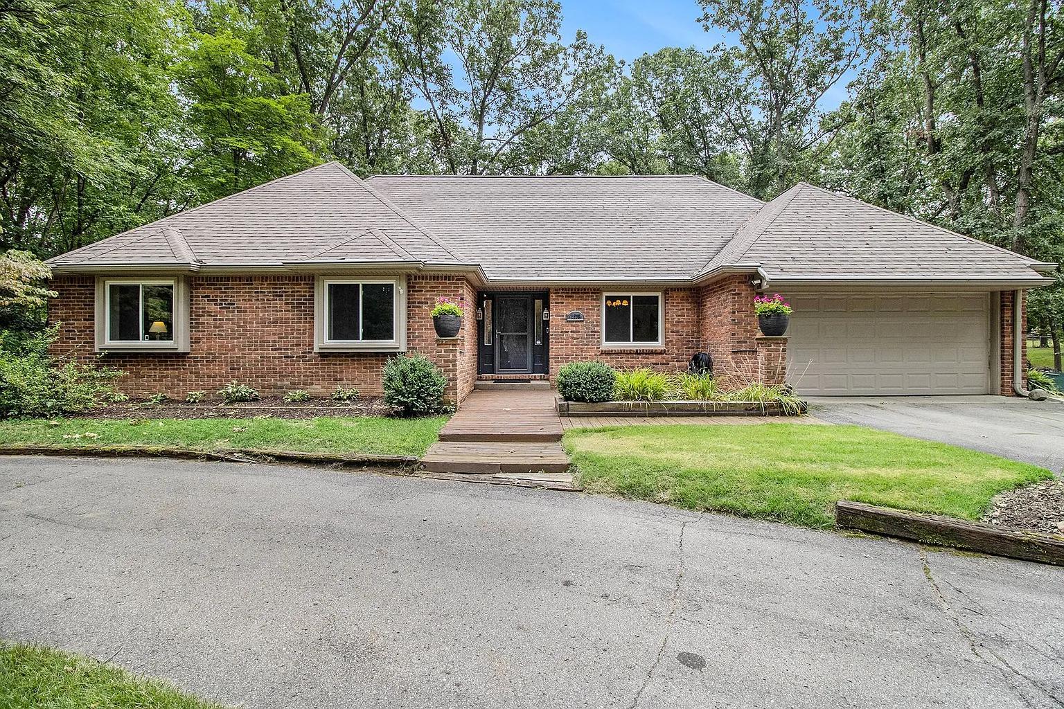13235 Rainbow Dr photo 1