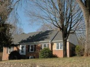 1523 Coral Ridge Rd SW, Roanoke, VA 24018
