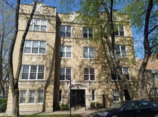 921 E 40th St #1016, Chicago, IL 60653