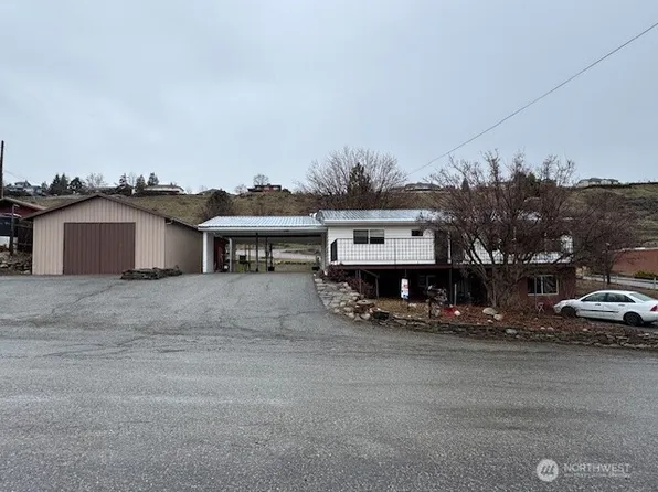1197 3rd Avenue N, Okanogan, WA 98840