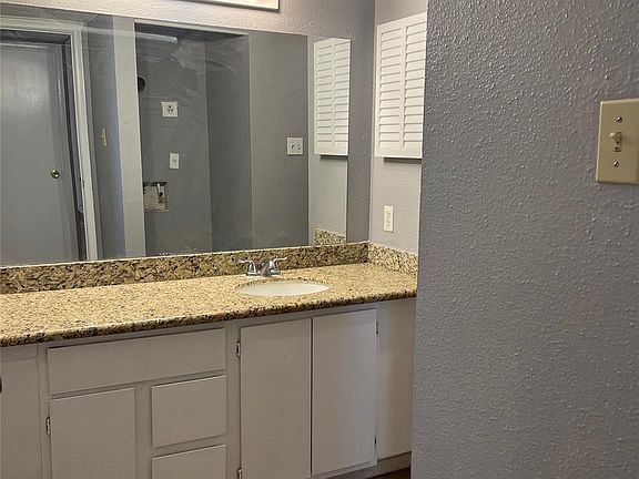 3rd image of 12500 Sandpiper Dr APT 54