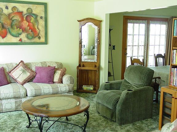 Living Room/DR