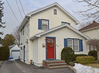 63 Cypress St, Floral Park, NY 11001