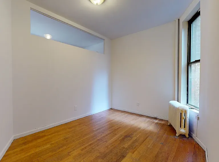 204 W 81st St #32 — Photo 7
