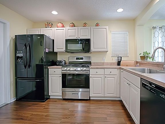 5th image of 7594 SE 171st Sun Valley Pl