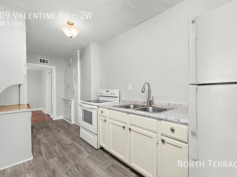 509 Valentine Rd #2W — Photo 2