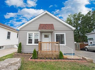 925 Garth St, Hamilton, ON L9C4L3