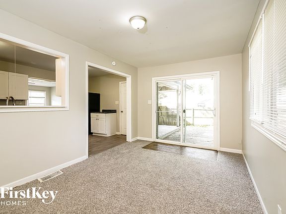 3rd image of 2426 Endsley Dr