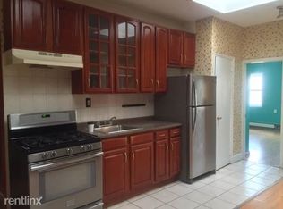 84 Central Ave, Brooklyn, NY 11206